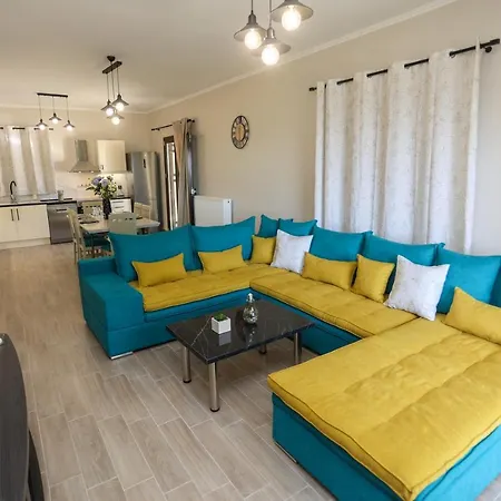 Roberta House *