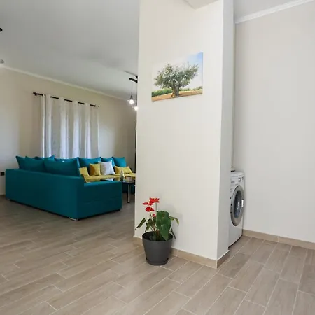 Roberta House Апартаменты