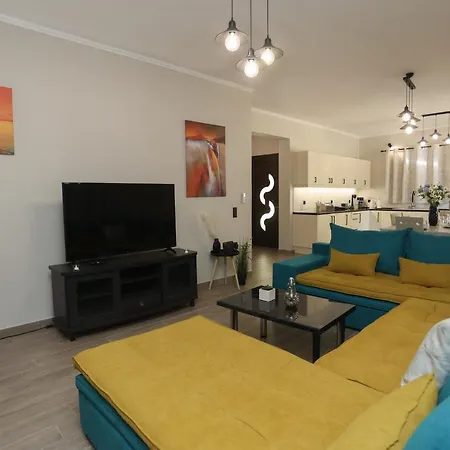 Roberta House * Ano Pavliana