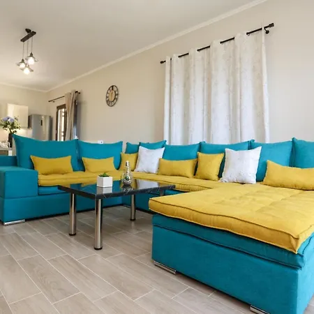 Roberta House Ano Pavliana