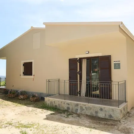 Apartment Roberta House *